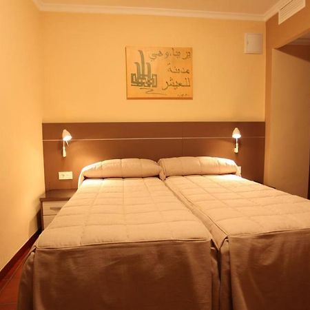 Hostal Zurbaran Llerena Ngoại thất bức ảnh